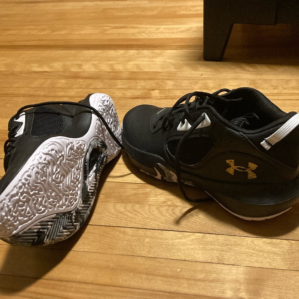 Mens Under Armour shoes